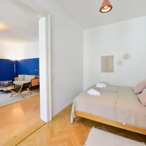  Apartment Beautiful Flat Next To Karlskirche Austria