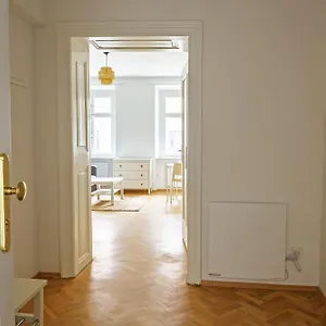  Apartment Barnabitengasse Austria